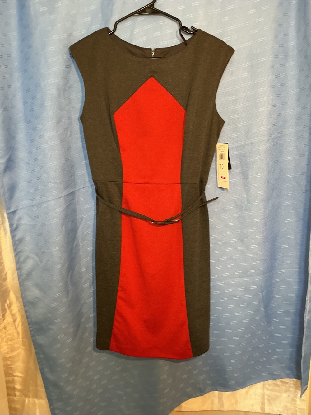 Studio I Gray and Red Sleeveless Sheath Dress with Slim Belt